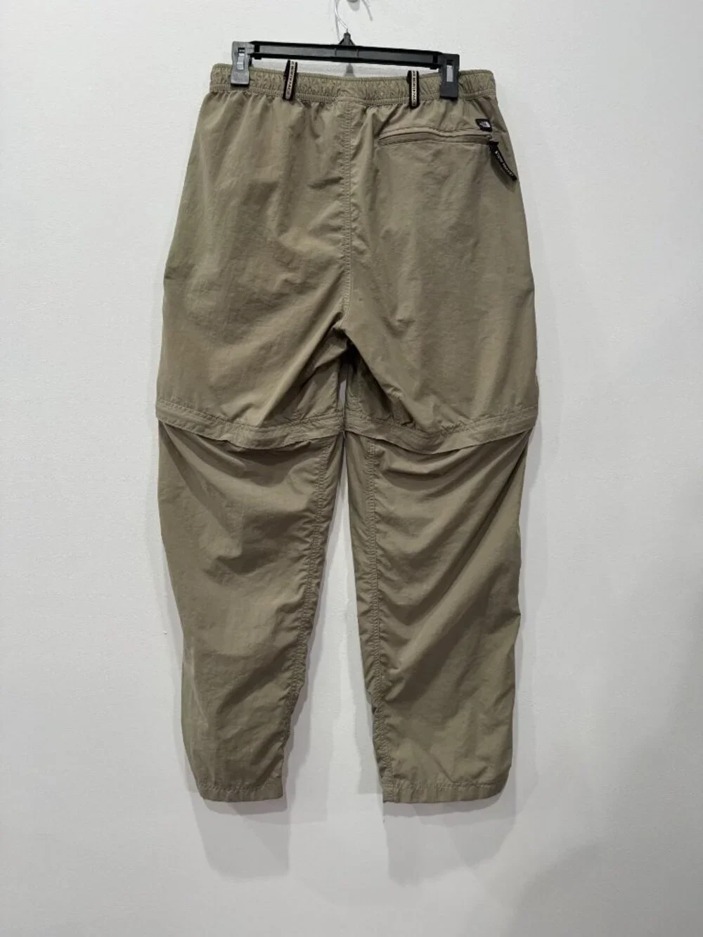 The North Face Men's Size M Convertible Nylon Cargo Pants Khaki Zip-Off Legs
